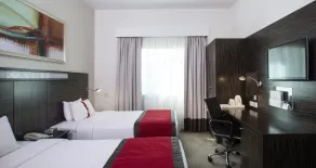 Holiday Inn Express Dubai Internet City by IHG - Room