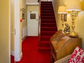 Ashgrove House - Lobby