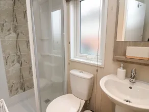 Rowan - Bathroom