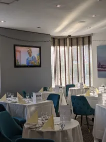 Best Western The Plough Hotel - Restaurant