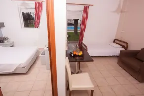Marika's Aparts & Studios - Habitación