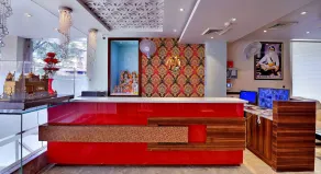 Grand Hridey One Minute From Railway Station - Reception