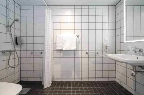 Thon Hotel Kirkenes - Badeværelse