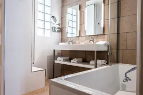 Hôtel Saint Louis Vincennes (France) - Salle de bain