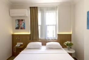 Comfort Suites - Room