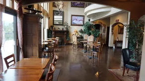 Arrowhead Manor Bed & Breakfast Inn & Event Center - Restaurant