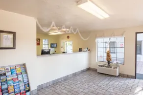 EZ 8 Motel Old Town - Reception