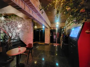 GoldenRoot Hotel in Gimhae - Hall