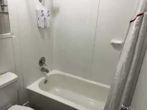 Red Roof Inn Kimball, TN I-24 - Salle de bain