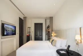 Hotel Ping Silhouette - Room