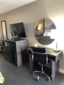 Super 8 by Wyndham Orangeburg Near I-26 - Chambre