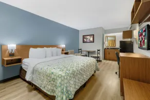 HomeTowne Studios by Red Roof Buffalo - Niagara Airport - Rum