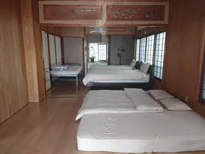 Unjunuya - Zimmer