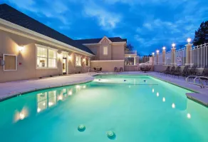 Holiday Inn Redding by IHG - Piscine