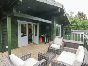 Oak Lodge - Interior