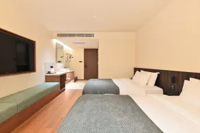 P.Loft Youth Hostel - Room