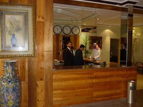 Bilqase Throne Hotel - Rezeption