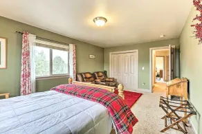 Family-friendly Bend Home w/ Hot Tub & Yard! - Rum