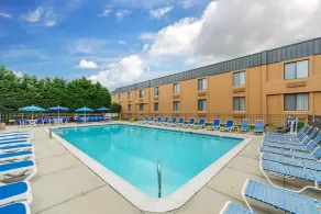 Clarion Hotel & Conference Center Toms River - Piscine