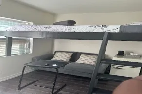 Nomad City Hotel YYZ - Quarto