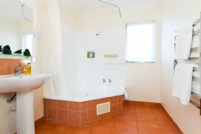 Elliotts Kapiti Coast Motor Lodge - Baño