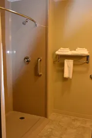 Carrington Inn & Suites - Bad