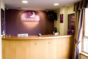 Premier Inn London Romford - Mercury Gardens - Reception