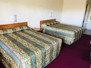 Sands Motel by Ontario Airport & Toyota Arena - Rom