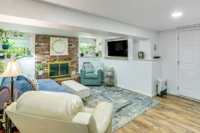 6 Mi to Cpkc Stadium: Convenient Kansas City Apt - Interior