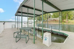 Bring Your Boat! Lakefront Home w/ Dock in Grove - Interior