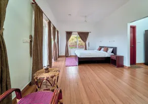 Priyas Villa Vagamon by VOYE HOMES-Scenic Mountain View - Room