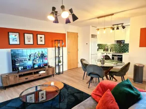 Luxury Station Apartment - Zimmer
