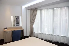 Parliament Square - Room