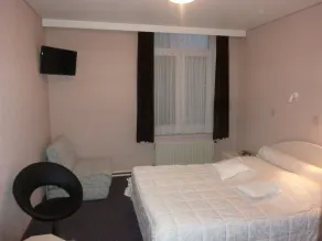 Hotel Kristoffel - Ontbijt inbegrepen - Room