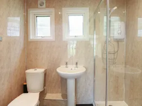 107 Kings Chalet Park - Bathroom