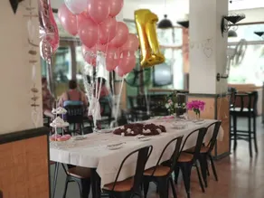 T & G Apartments - Restaurant