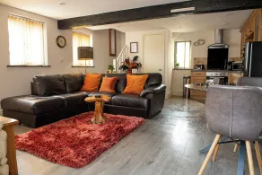 Little Willow - Living area