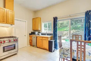 Hike & Explore: Guest Suite w/ Deck in Issaquah - Intérieur