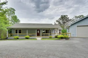 Group Getaway Near Dale Hollow Lake w/ Hot Tub - Innvendig