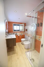 Scilla SeaFront Rooms - Baño