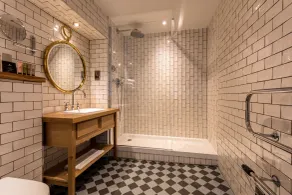 City Gate - Baño
