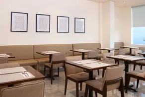 Capital O 827 Speciale Hotel - Restaurant