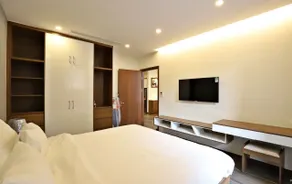Luxe Paradise Suites Tay Ho - Room