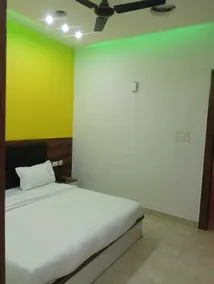 Treebo Chanakya Palm - Chambre