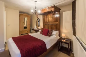 Cromwell's Tap House - Room