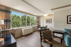 The River Inn - Chambre
