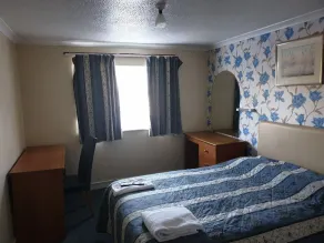 Elmhurst Hotel - Habitación