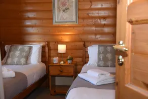 Tawny Owl Lodge - Room