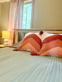 Portage Lakeside Cabins - Room