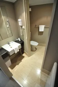 Pavilion On Northbourne - Bathroom